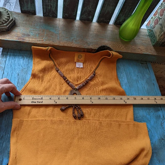 Ruby Rd. top - Picture 3 of 9